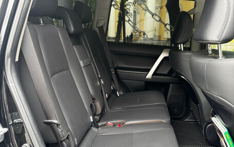 Toyota Land Cruiser Prado 150 рестайлинг 2, 2022 год, 7 990 000 рублей, 11 фотография