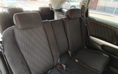 Honda Stream II, 2010 год, 900 000 рублей, 4 фотография