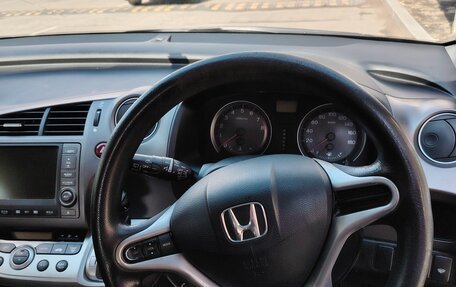 Honda Stream II, 2010 год, 900 000 рублей, 8 фотография