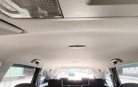 Honda Stream II, 2010 год, 900 000 рублей, 7 фотография