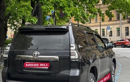 Toyota Land Cruiser Prado 150 рестайлинг 2, 2022 год, 7 990 000 рублей, 3 фотография