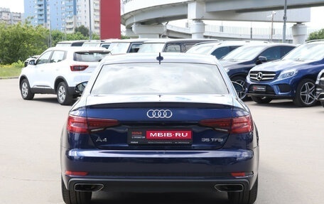 Audi A4, 2018 год, 2 320 000 рублей, 7 фотография