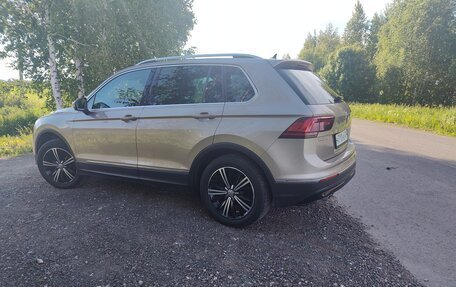 Volkswagen Tiguan II, 2017 год, 2 350 000 рублей, 3 фотография