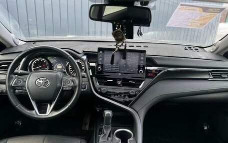 Toyota Camry, 2019 год, 1 700 000 рублей, 3 фотография