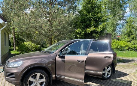 Volkswagen Touareg III, 2012 год, 1 950 000 рублей, 6 фотография