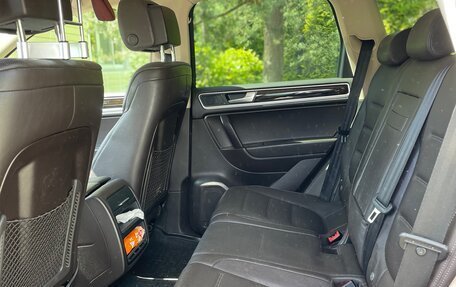 Volkswagen Touareg III, 2012 год, 1 950 000 рублей, 10 фотография
