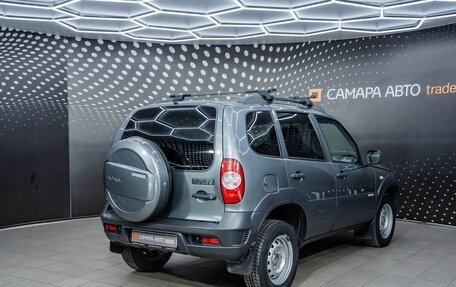 Chevrolet Niva I рестайлинг, 2017 год, 647 000 рублей, 2 фотография