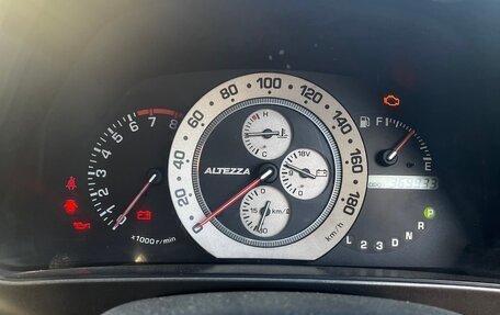Toyota Altezza, 1999 год, 750 000 рублей, 8 фотография