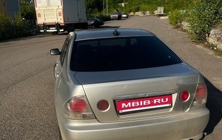 Toyota Altezza, 1999 год, 750 000 рублей, 4 фотография