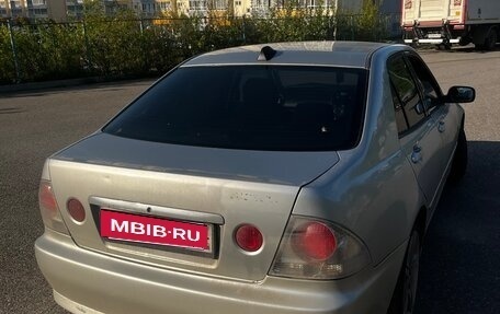 Toyota Altezza, 1999 год, 750 000 рублей, 6 фотография