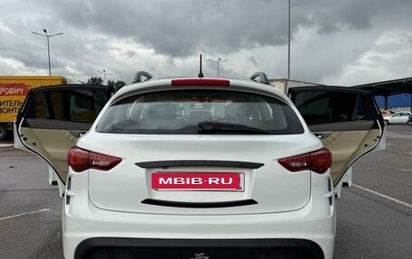 Infiniti FX II, 2009 год, 1 395 000 рублей, 14 фотография