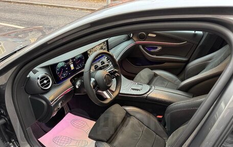 Mercedes-Benz E-Класс, 2021 год, 3 905 000 рублей, 15 фотография