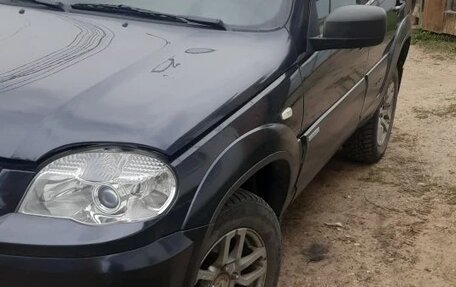 Chevrolet Niva I рестайлинг, 2011 год, 520 000 рублей, 6 фотография