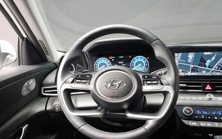 Hyundai Avante, 2022 год, 1 750 000 рублей, 9 фотография