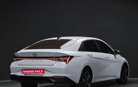Hyundai Avante, 2022 год, 1 750 000 рублей, 3 фотография
