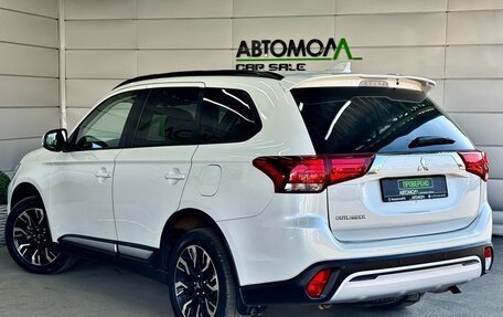 Mitsubishi Outlander III рестайлинг 3, 2021 год, 2 499 000 рублей, 4 фотография