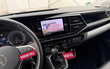 Volkswagen Multivan T6 рестайлинг, 2023 год, 4 300 000 рублей, 38 фотография