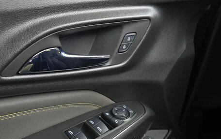 Chevrolet Trax, 2024 год, 2 230 000 рублей, 19 фотография