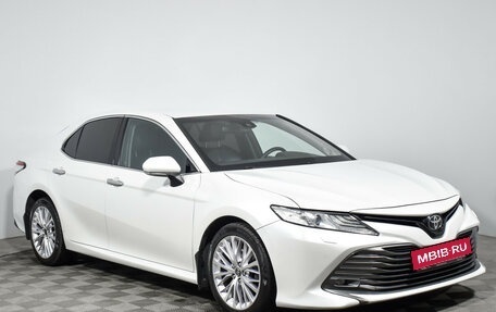 Toyota Camry, 2019 год, 2 489 000 рублей, 3 фотография