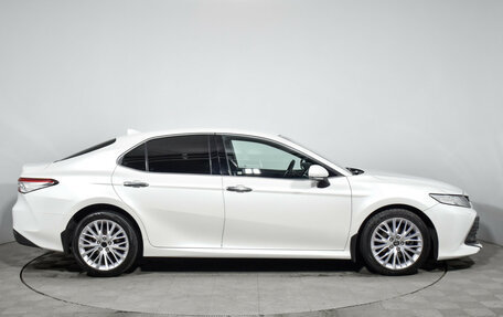 Toyota Camry, 2019 год, 2 489 000 рублей, 4 фотография
