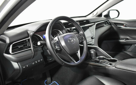 Toyota Camry, 2019 год, 2 489 000 рублей, 10 фотография