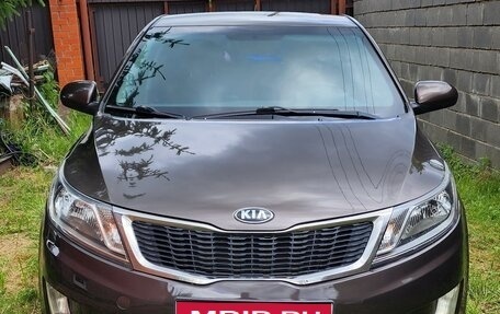 KIA Rio III рестайлинг, 2015 год, 920 000 рублей, 1 фотография
