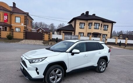 Toyota RAV4, 2019 год, 2 999 000 рублей, 2 фотография
