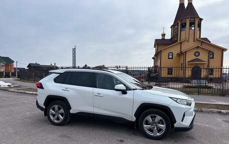 Toyota RAV4, 2019 год, 2 999 000 рублей, 16 фотография