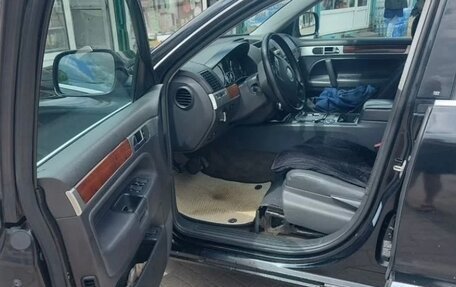 Volkswagen Touareg III, 2003 год, 680 000 рублей, 5 фотография