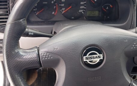 Nissan Almera, 2001 год, 335 000 рублей, 12 фотография