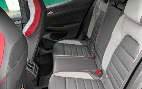 Volkswagen Golf GTI, 2022 год, 4 500 000 рублей, 10 фотография