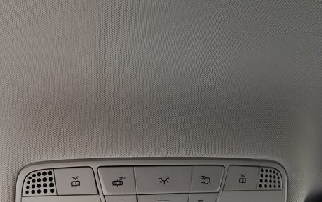 Mercedes-Benz C-Класс, 2018 год, 2 000 000 рублей, 9 фотография
