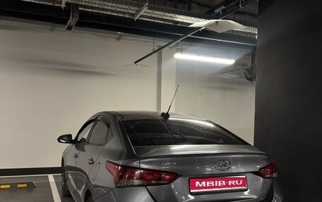 Hyundai Solaris II рестайлинг, 2018 год, 570 000 рублей, 1 фотография