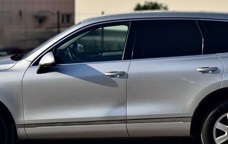 Volkswagen Touareg III, 2011 год, 1 800 000 рублей, 8 фотография