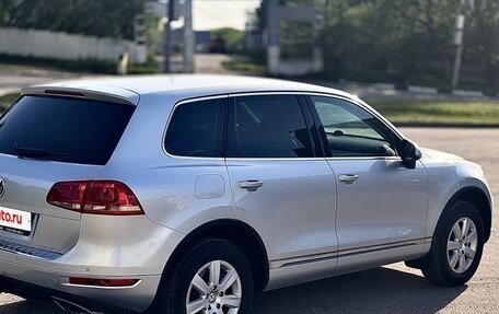 Volkswagen Touareg III, 2011 год, 1 800 000 рублей, 7 фотография