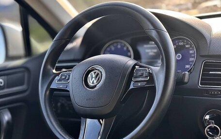 Volkswagen Touareg III, 2011 год, 1 800 000 рублей, 17 фотография