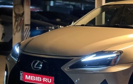 Lexus IS II рестайлинг 2, 2007 год, 1 750 000 рублей, 17 фотография