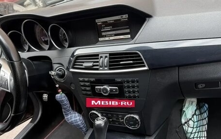 Mercedes-Benz C-Класс, 2012 год, 1 800 000 рублей, 10 фотография