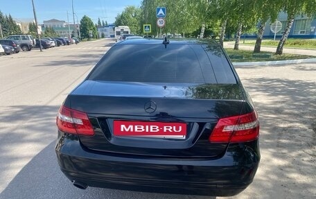 Mercedes-Benz E-Класс, 2011 год, 1 050 000 рублей, 3 фотография