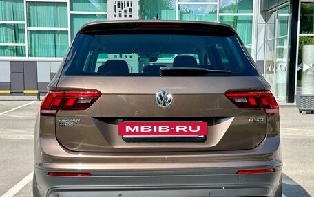Volkswagen Tiguan II, 2018 год, 2 690 000 рублей, 7 фотография