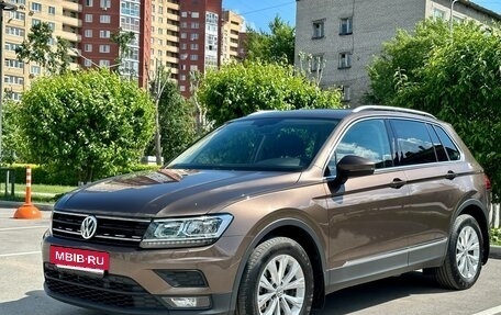 Volkswagen Tiguan II, 2018 год, 2 690 000 рублей, 3 фотография