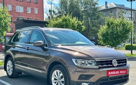Volkswagen Tiguan II, 2018 год, 2 690 000 рублей, 11 фотография