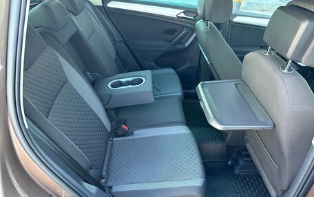 Volkswagen Tiguan II, 2018 год, 2 690 000 рублей, 36 фотография
