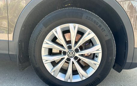 Volkswagen Tiguan II, 2018 год, 2 690 000 рублей, 40 фотография