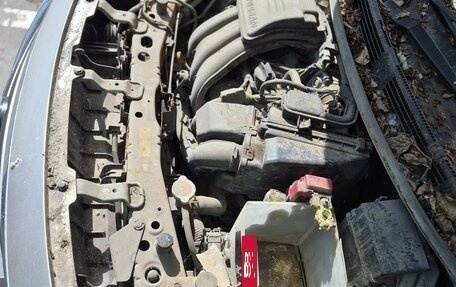 Nissan Latio I, 2012 год, 350 000 рублей, 4 фотография