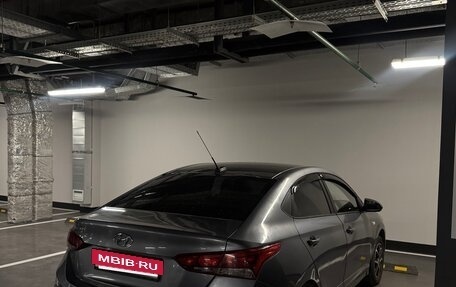 Hyundai Solaris II рестайлинг, 2018 год, 570 000 рублей, 2 фотография