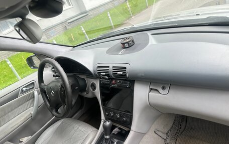 Mercedes-Benz C-Класс, 2000 год, 240 000 рублей, 4 фотография
