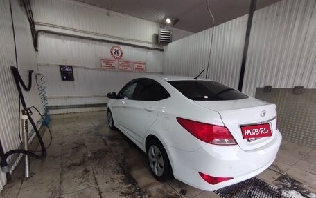 Hyundai Solaris II рестайлинг, 2015 год, 1 130 000 рублей, 5 фотография