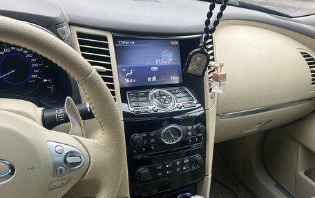 Infiniti QX70, 2014 год, 1 750 000 рублей, 6 фотография