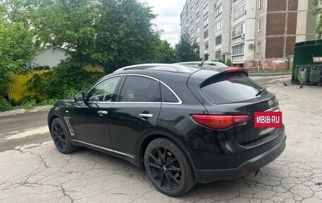 Infiniti QX70, 2014 год, 1 750 000 рублей, 5 фотография